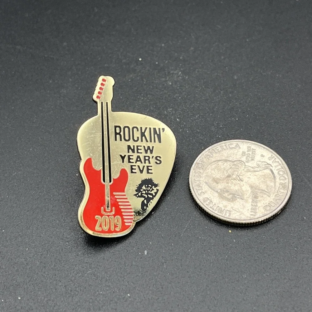 2019 Rockin' New Years Eve Guitar Lapel‎ Hat Pin